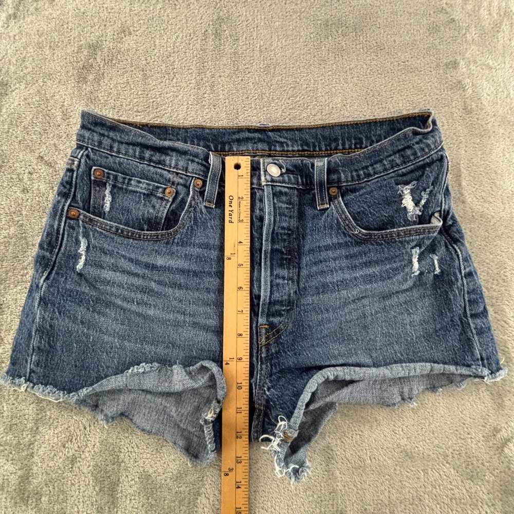 Levis see photos